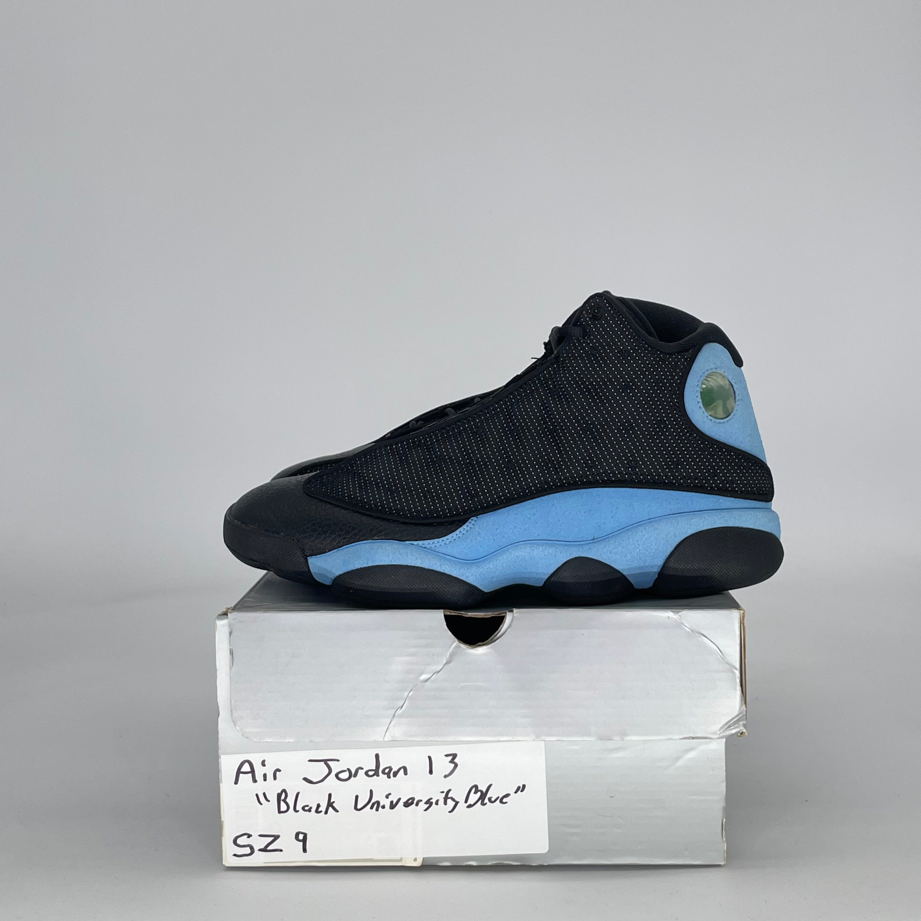 AIR JORDAN 13 BLACK UNIVERSITY BLUE DJ5982-041 SIZE 9/10.5W