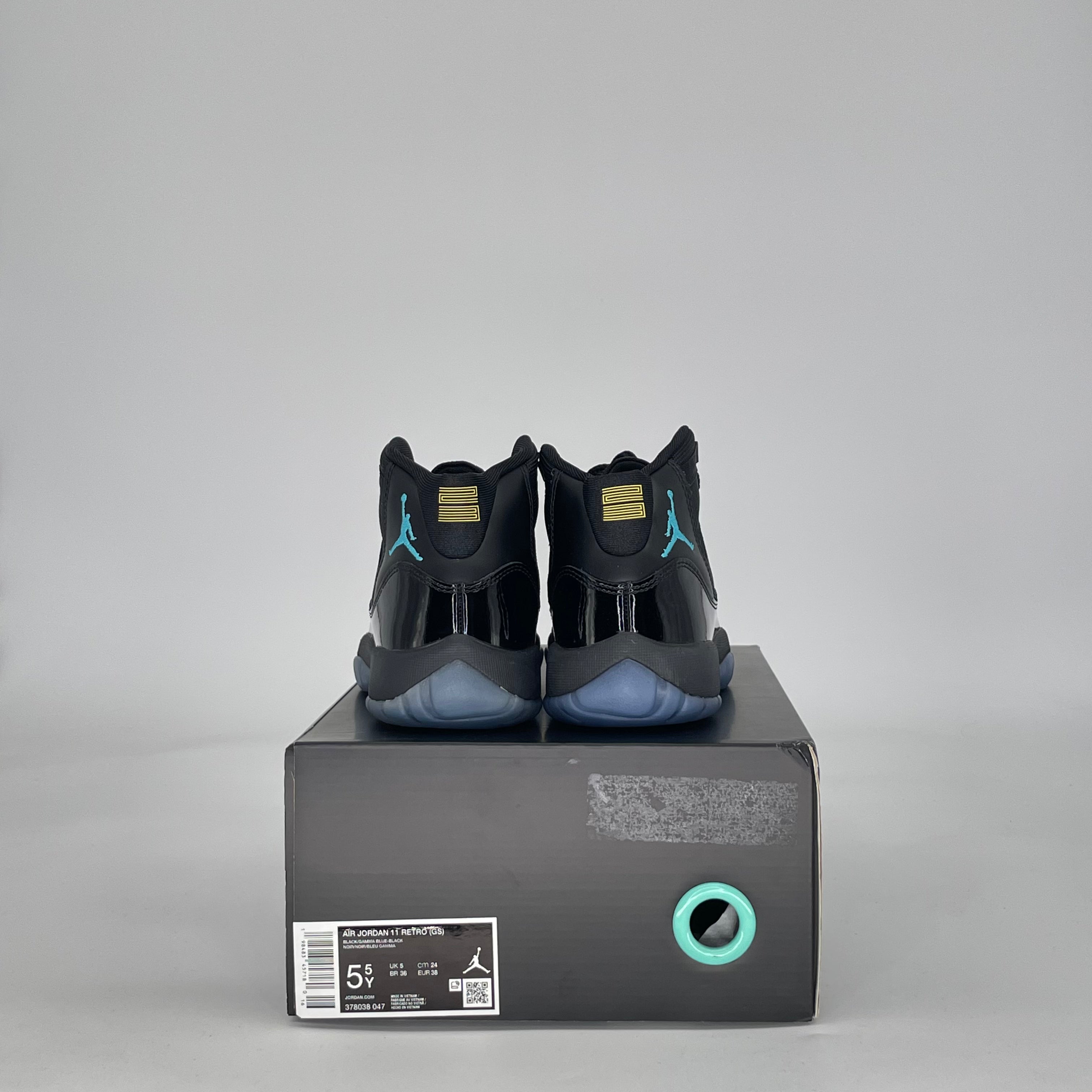 AIR JORDAN 11 GAMMA BLUE 378038-047 SIZE 5.5/7W GS