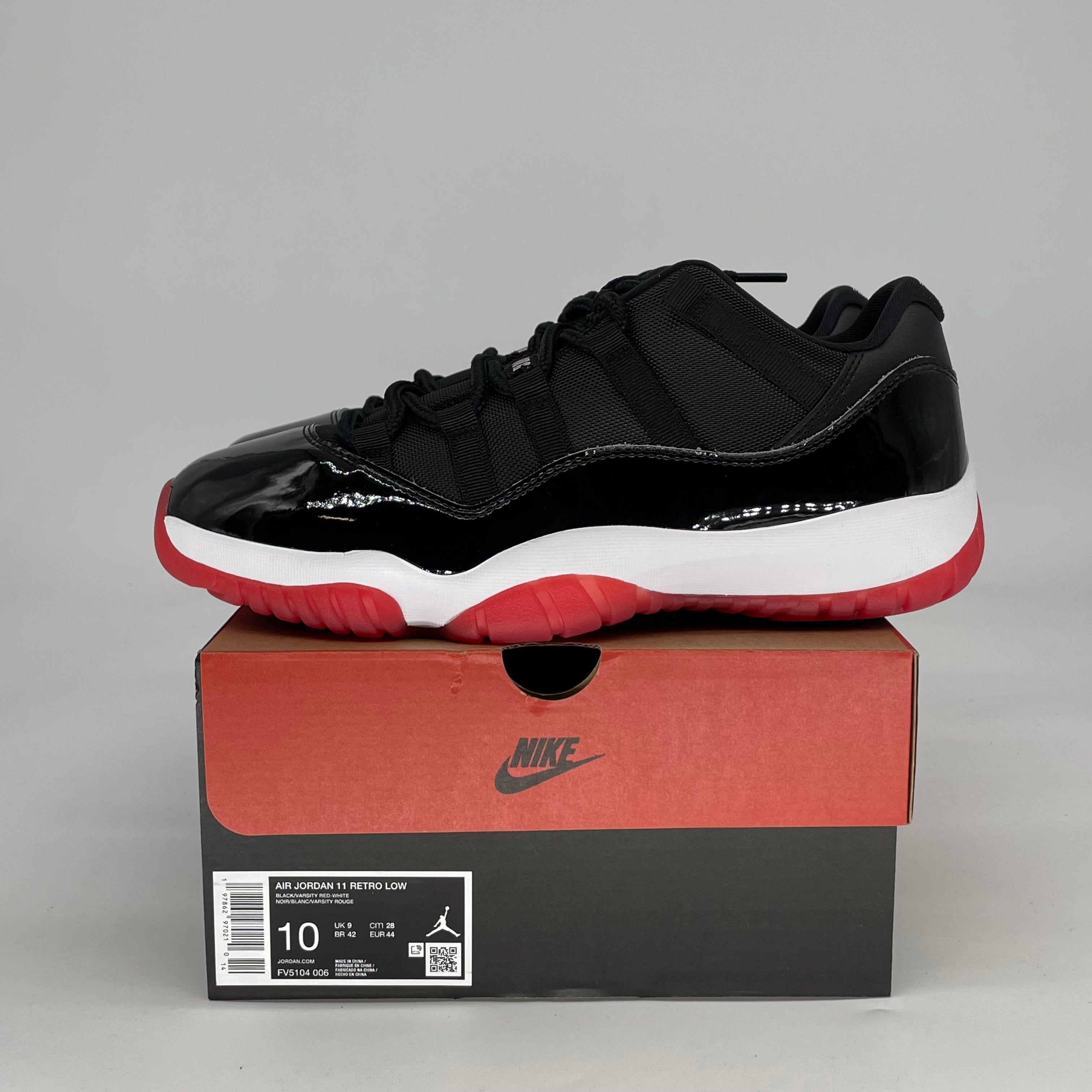 AIR JORDAN 11 LOW BRED FV5104-006 SIZE 10/11.5W