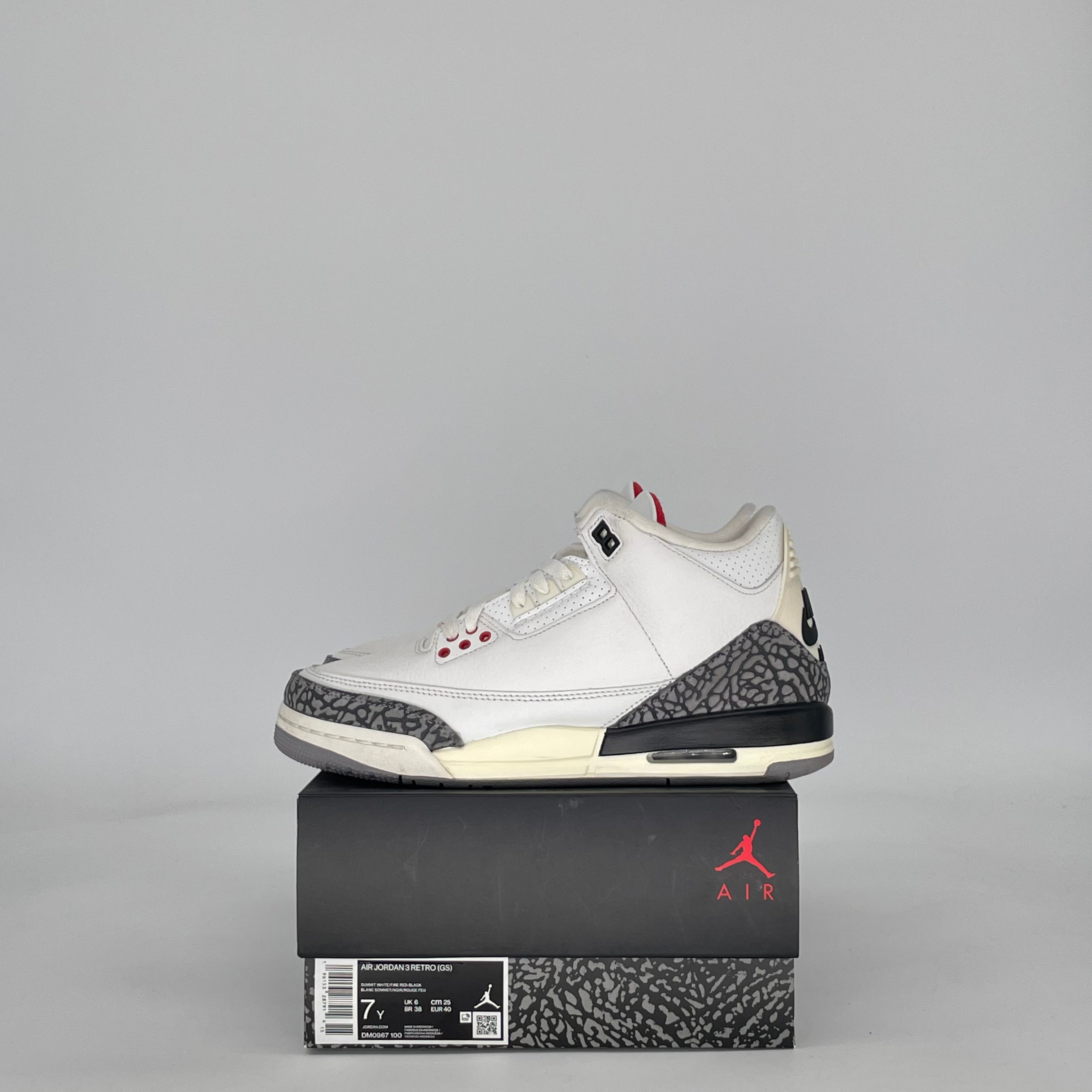 AIR JORDAN 3 WHITE CEMENT REIMAGINED DM0967-100 SIZE 7/8.5W GS