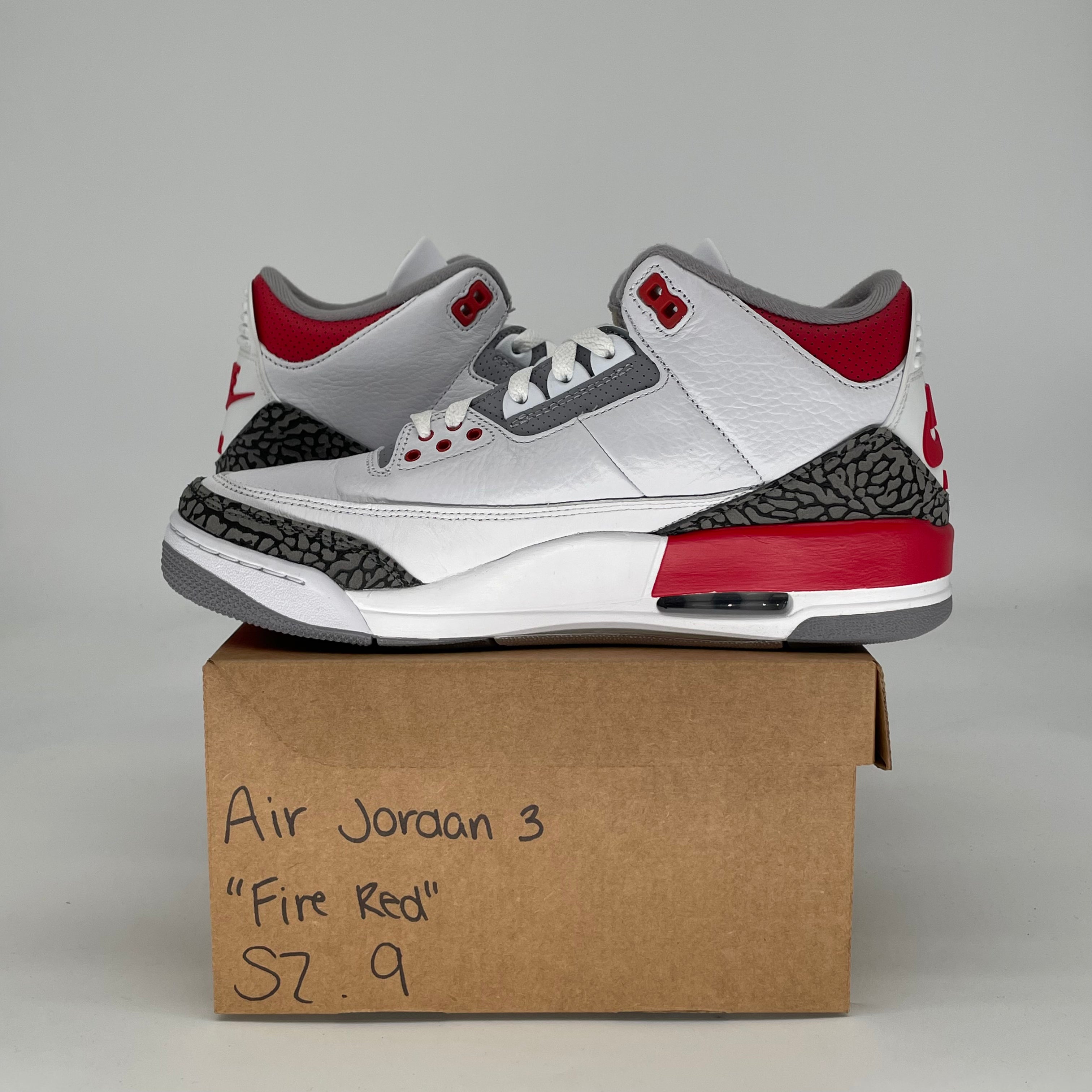AIR JORDAN 3 FIRE RED DN3707-160 SIZE 9/10.5W