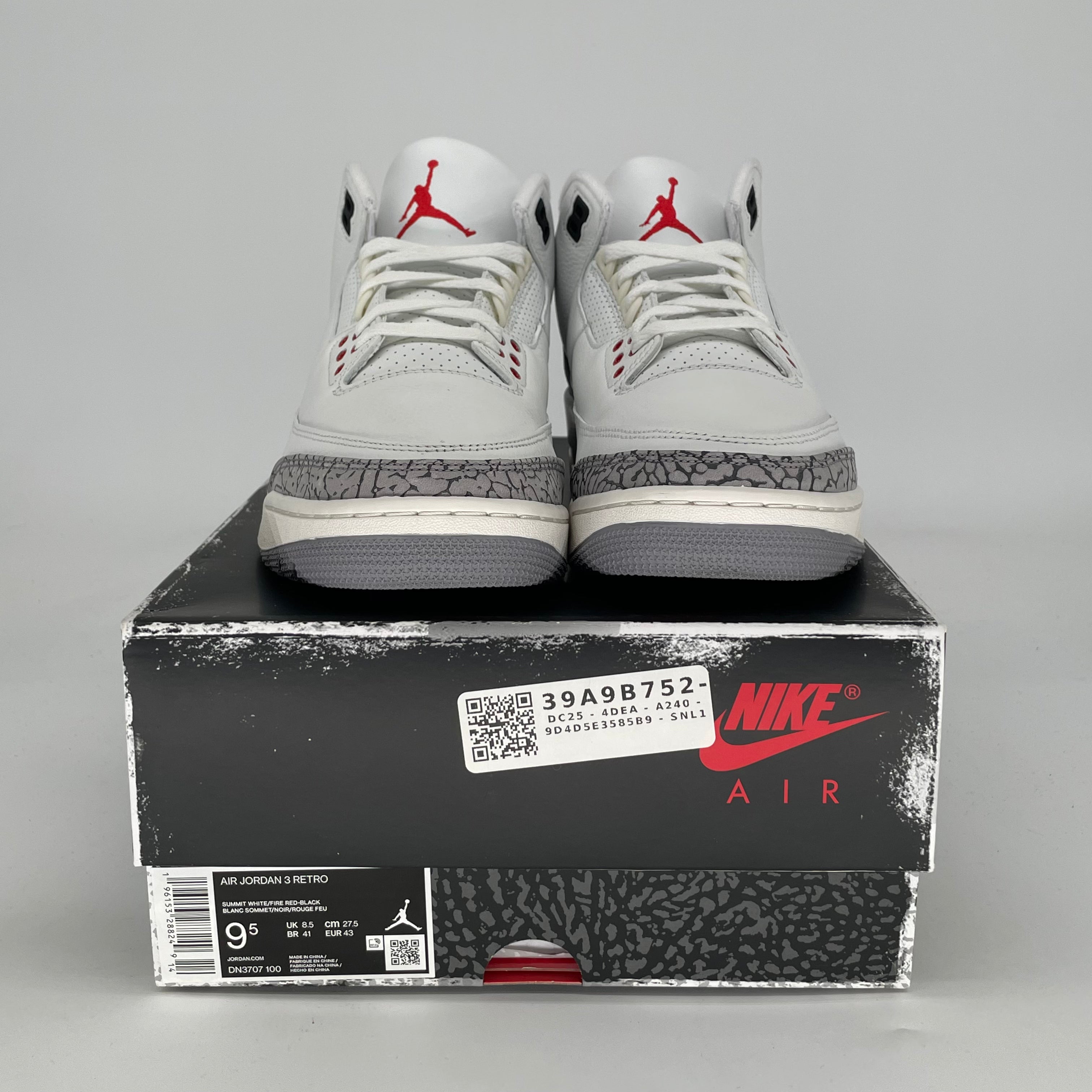 AIR JORDAN 3 WHITE CEMENT REIMAGINED DN3707-100 SIZE 9.5/11W
