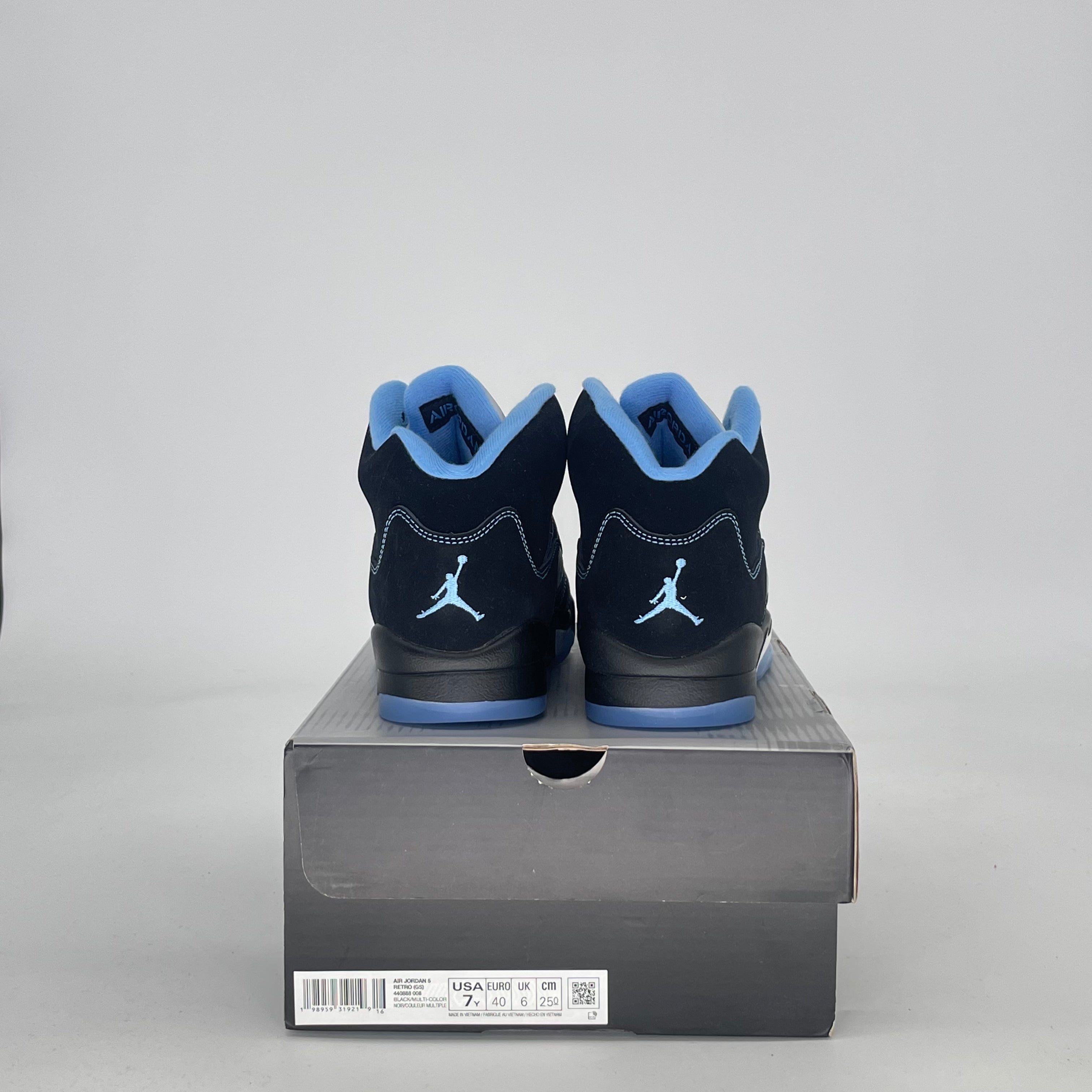 AIR JORDAN 5 BLACK UNIVERSITY BLUE 440888-008 SIZE 7/8.5W GS