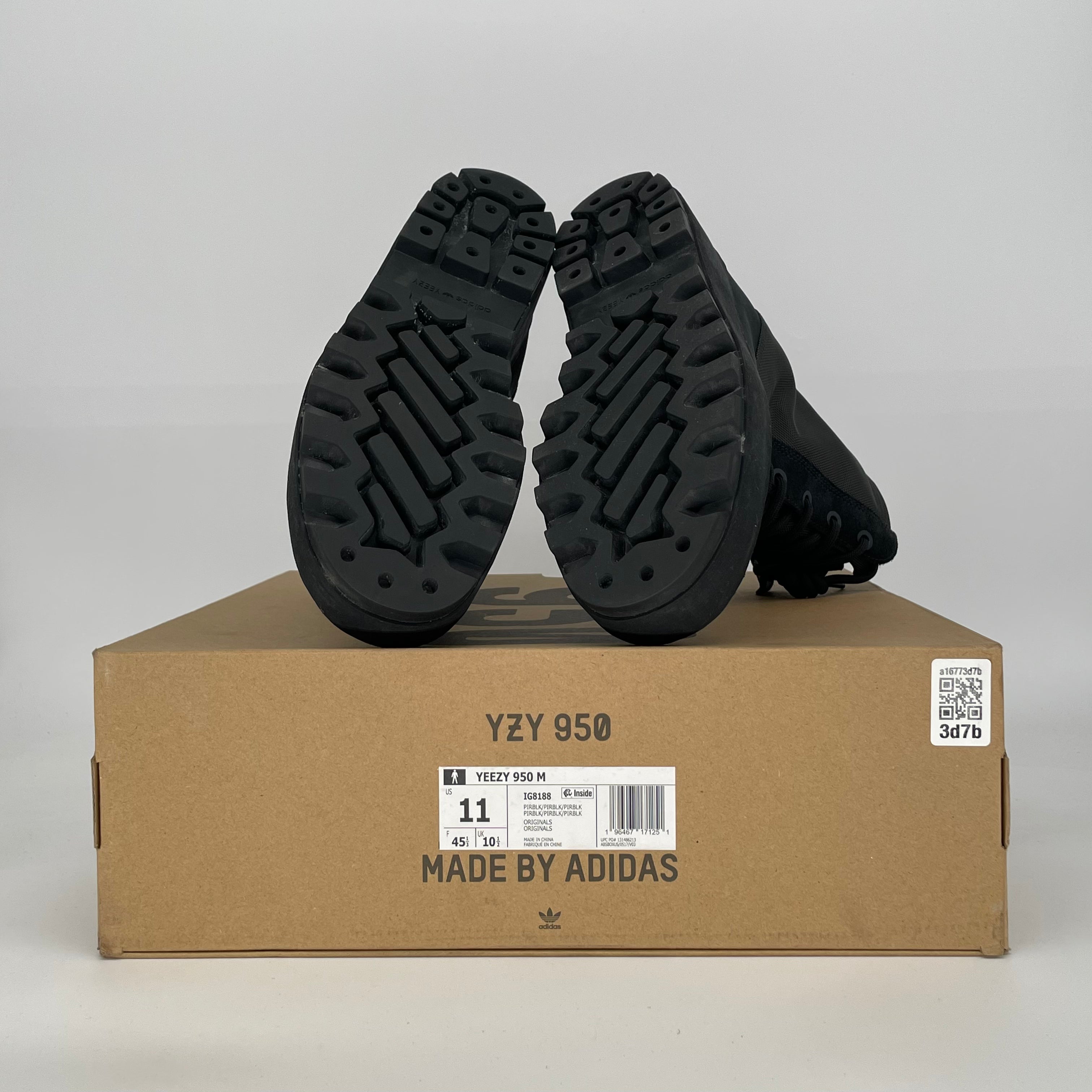 ADIDAS YEEZY 950 PIRATE BLACK IG8188 SIZE 11/12.5W