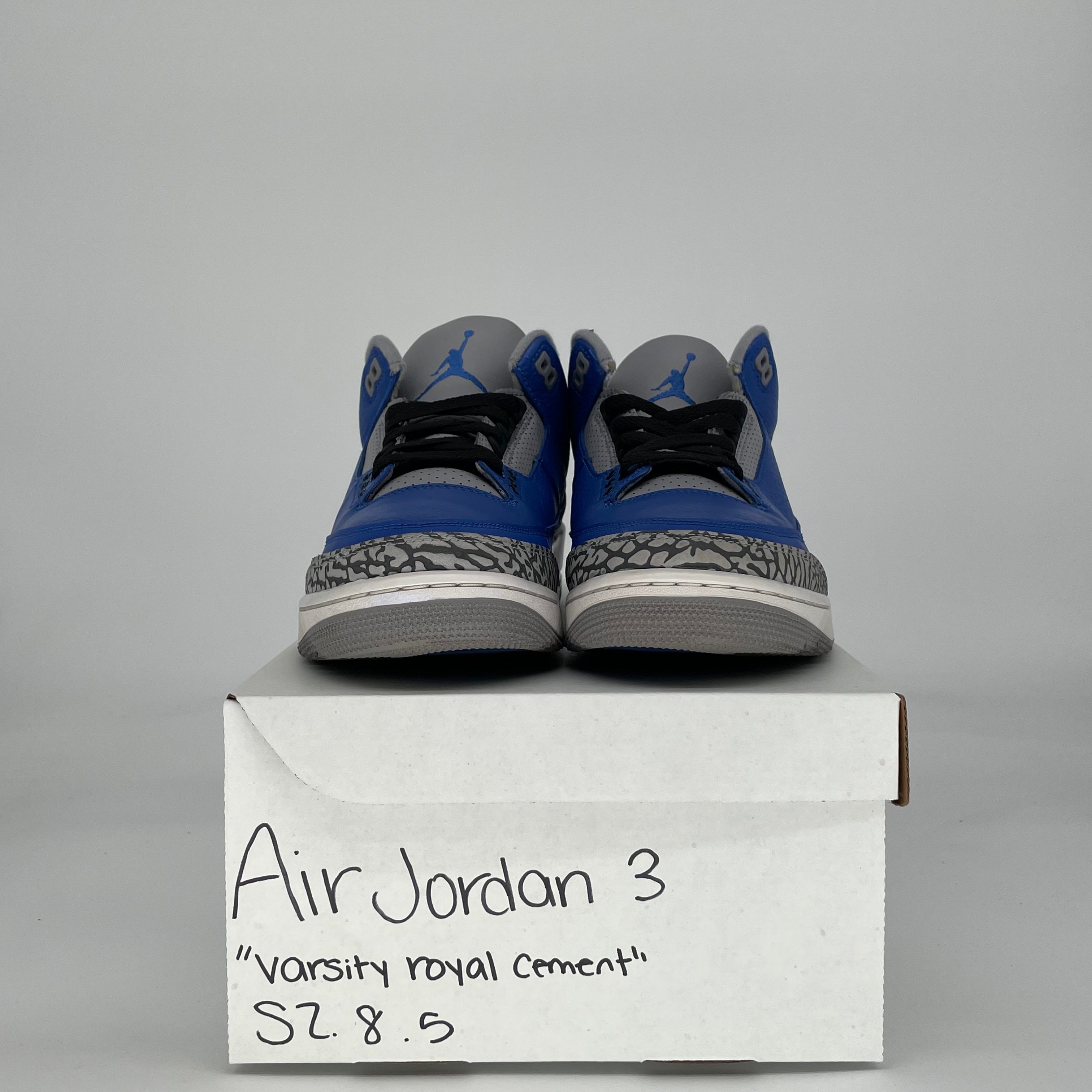 AIR JORDAN 3 VARSITY ROYAL CEMENT CT8532-400 SIZE 8.5/10W
