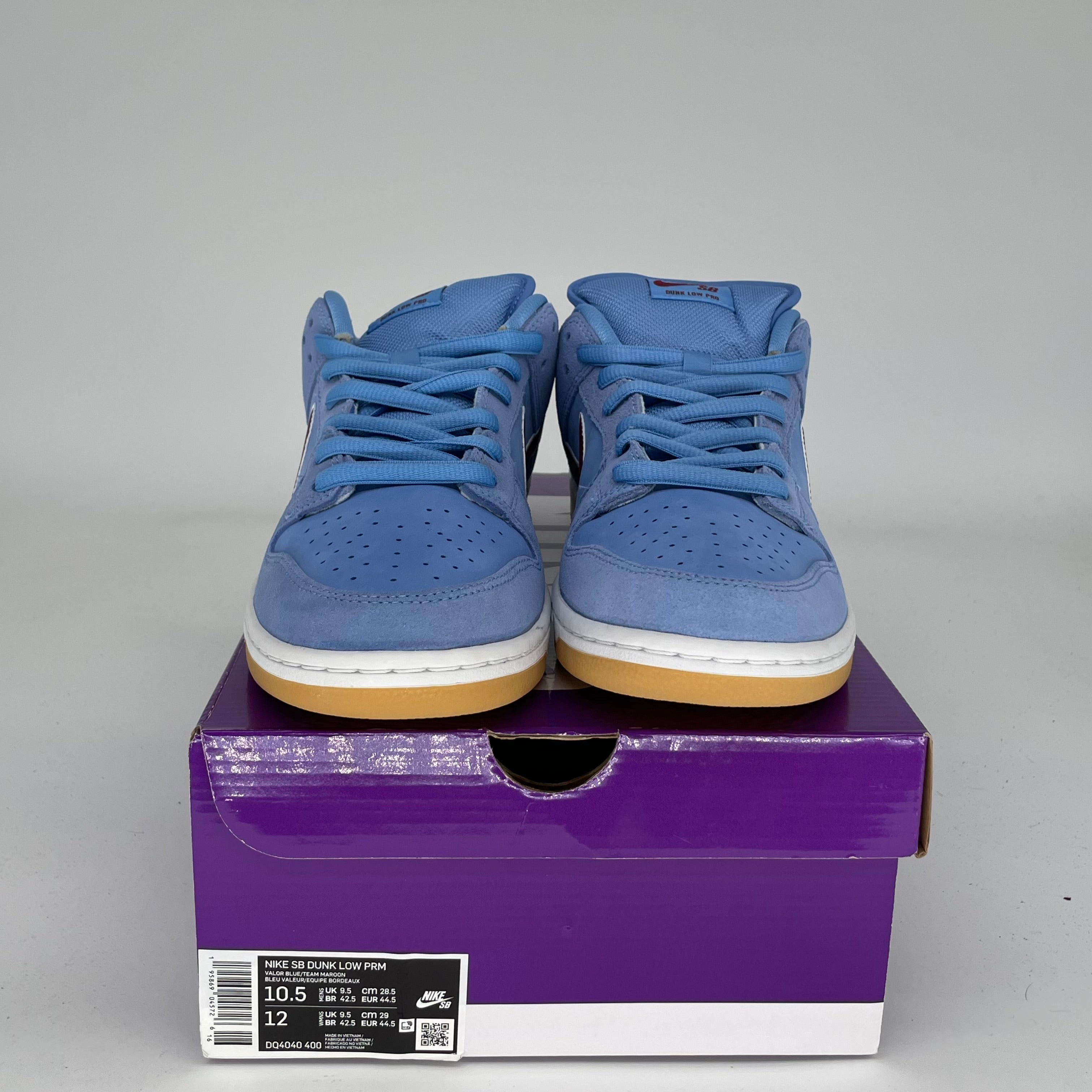 NIKE SB DUNK LOW PHILADELPHIA PHILLIES SIZE 10.5 DQ4040-400