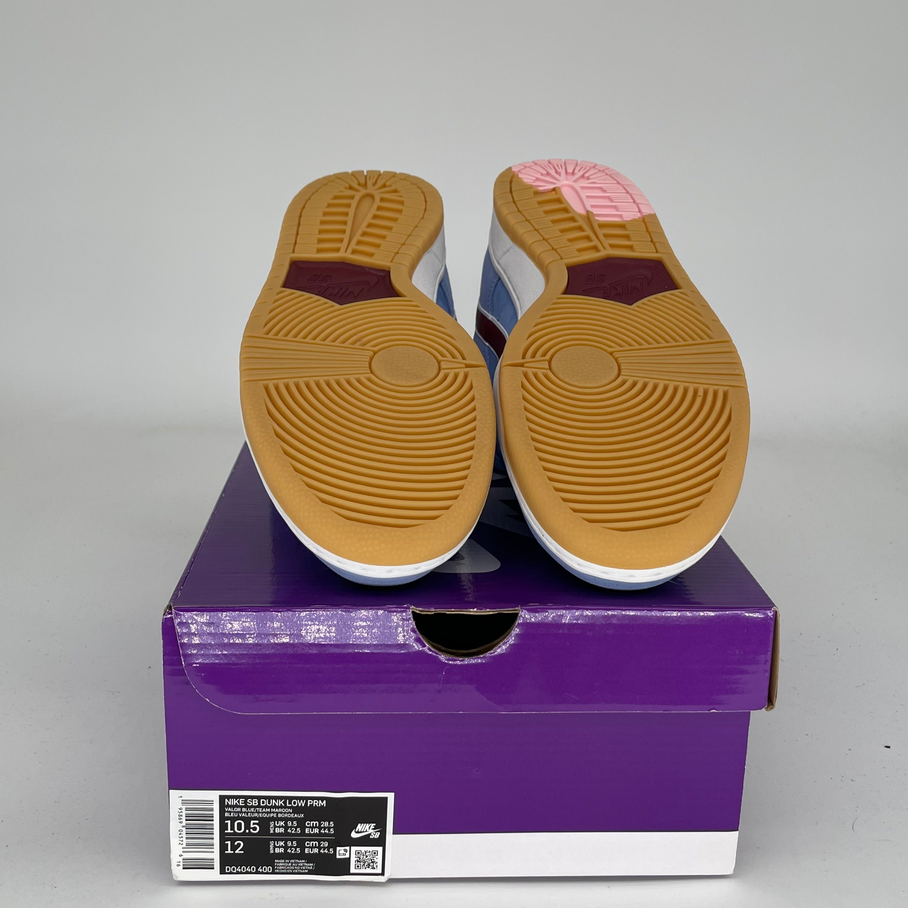 NIKE SB DUNK LOW PHILADELPHIA PHILLIES SIZE 10.5 DQ4040-400