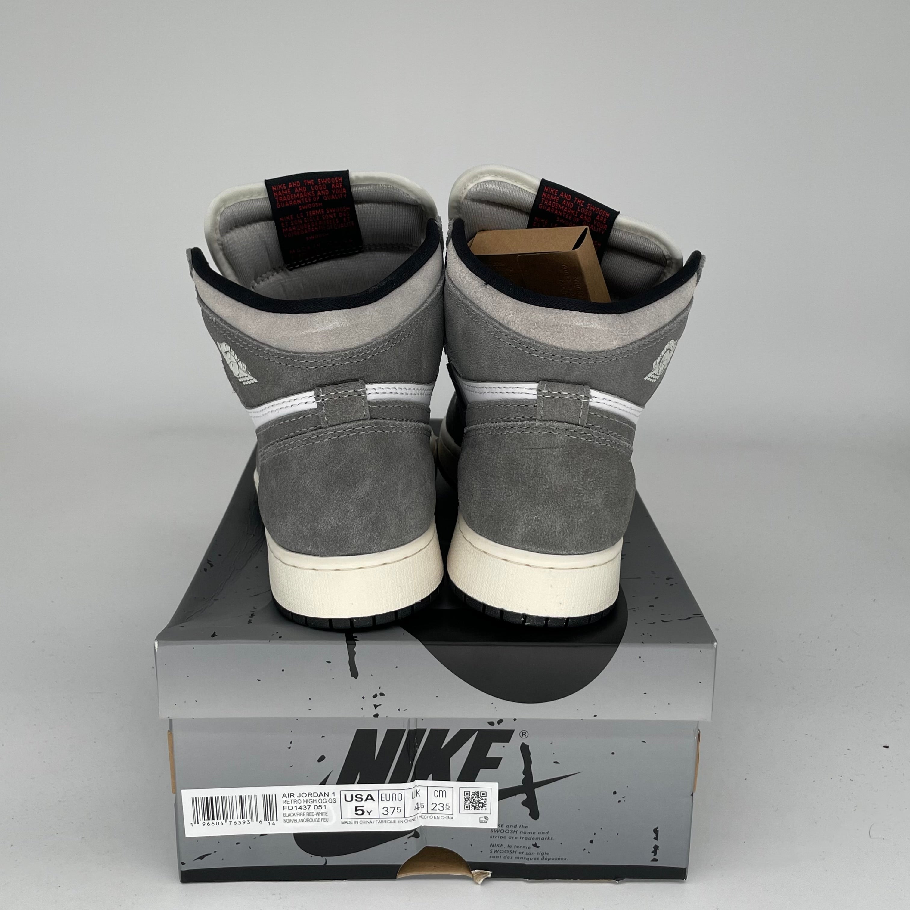 AIR JORDAN 1 WASHED BLACK SIZE 5Y FD1437-051