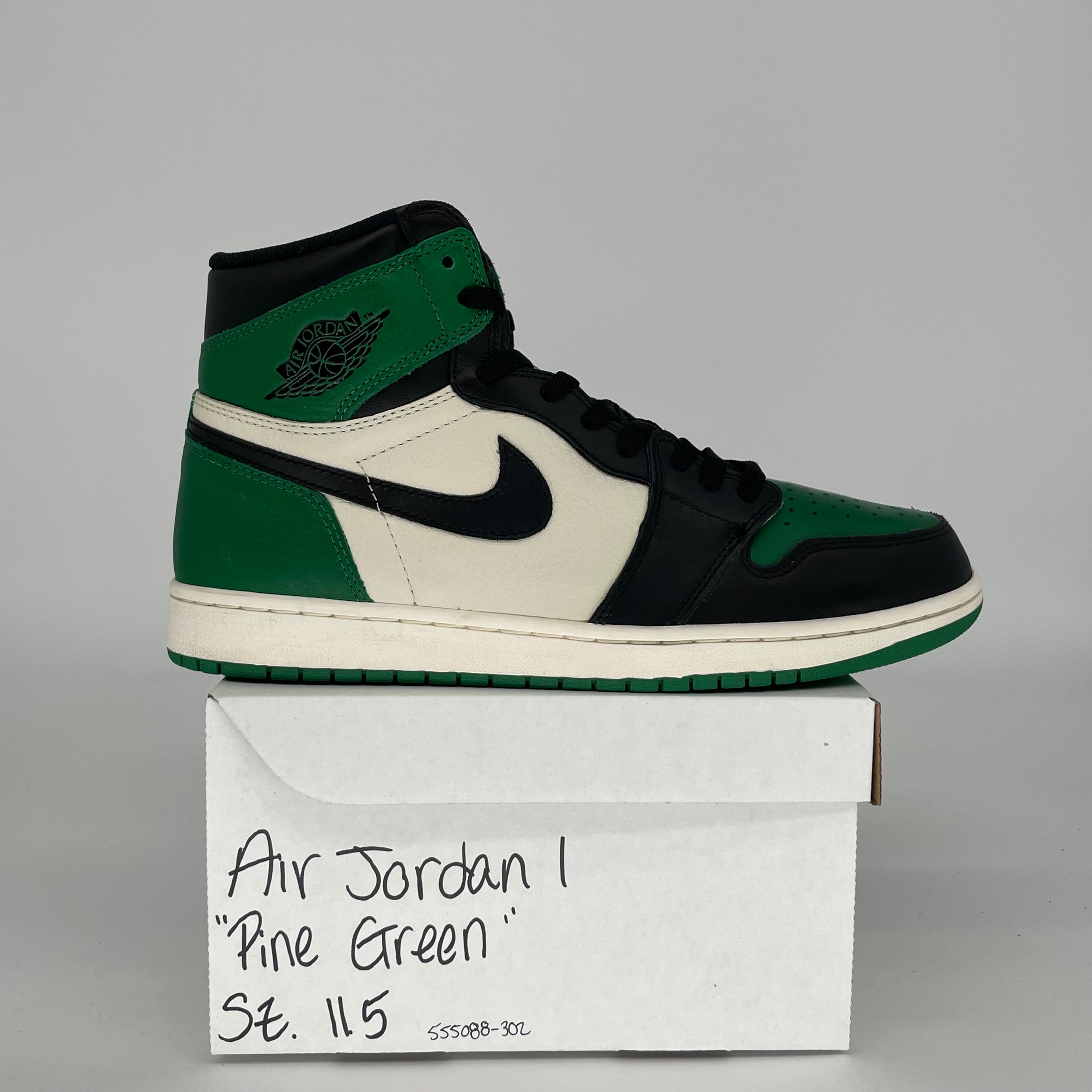 AIR JORDAN 1 PINE GREEN 555088-302 SIZE 11.5/13W