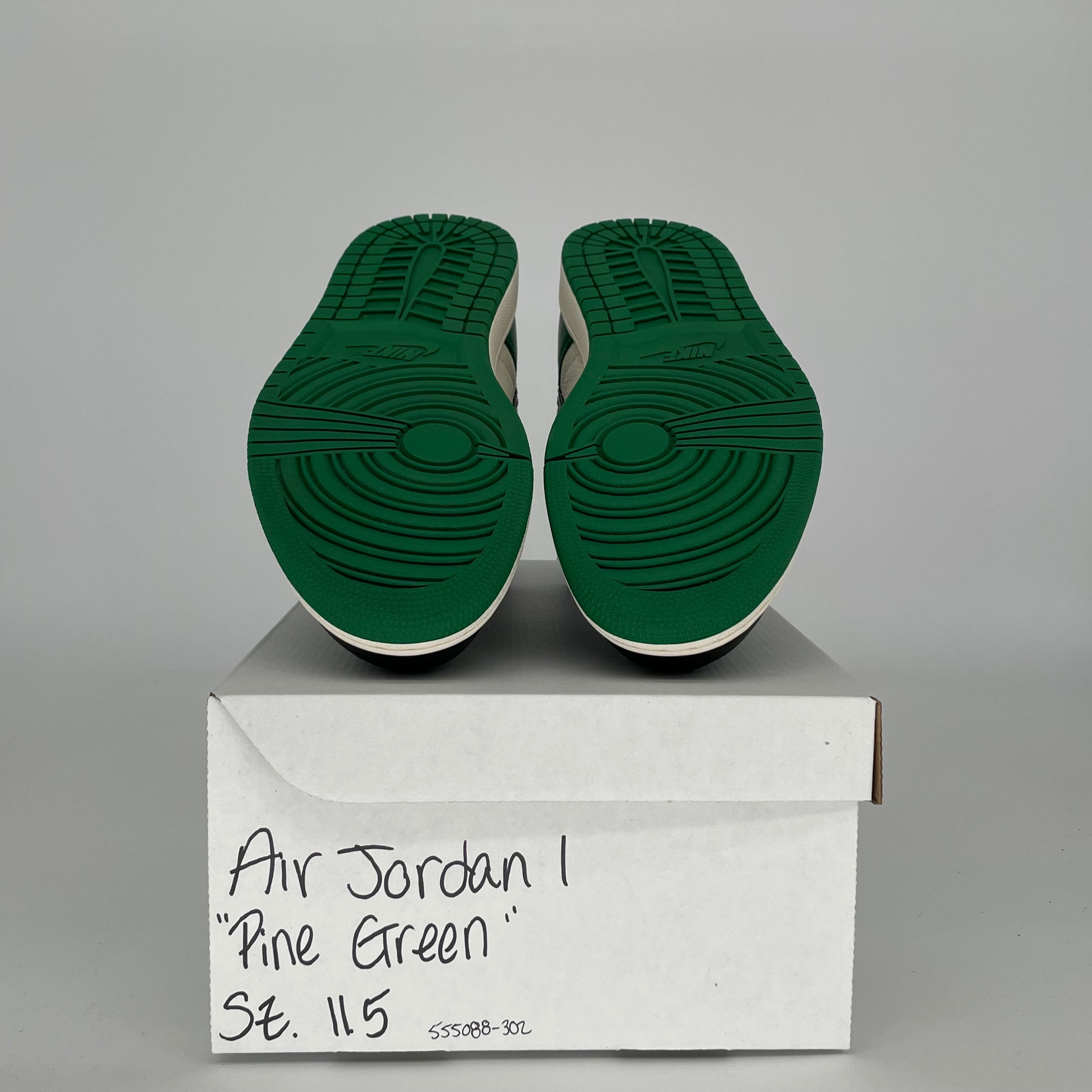 AIR JORDAN 1 PINE GREEN 555088-302 SIZE 11.5/13W