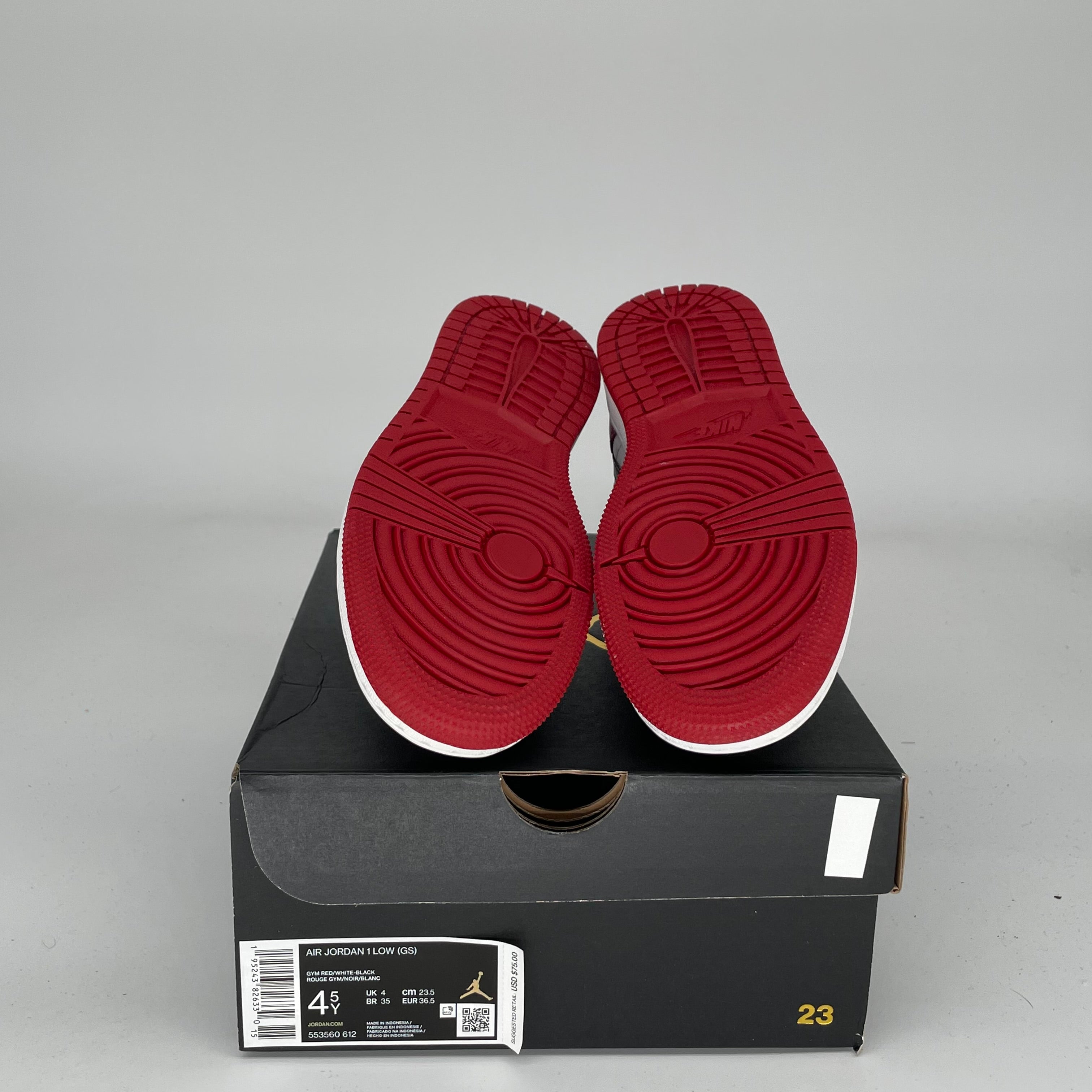 AIR JORDAN 1 BRED TOE SIZE 4.5Y 553560-612