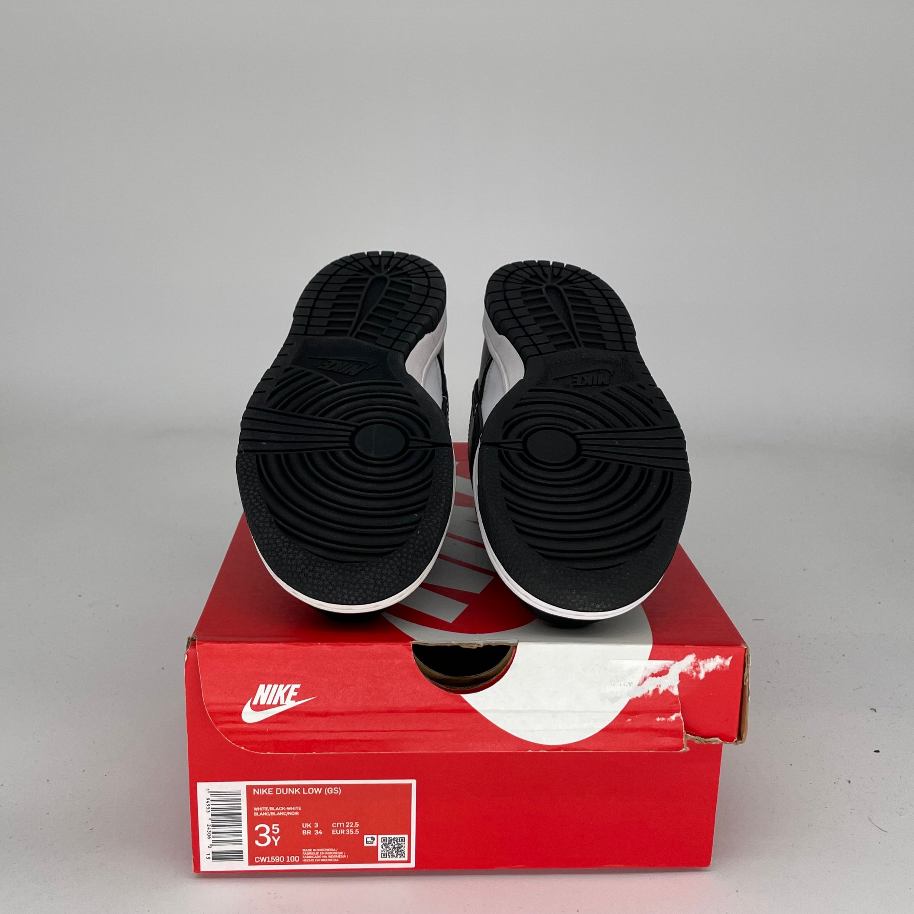 NIKE DUNK LOW PANDA SIZE 3.5Y CW1590-100