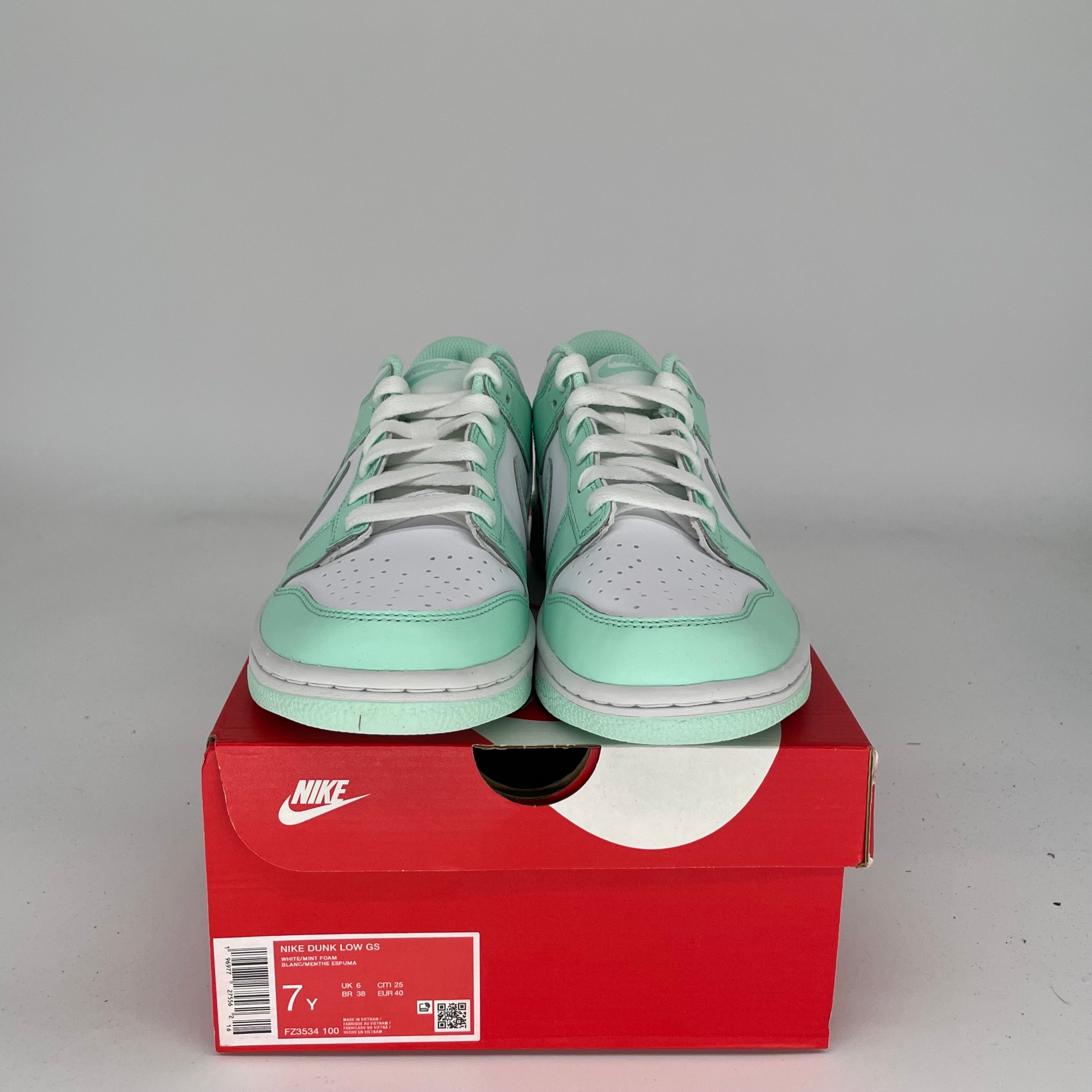 NIKE DUNK LOW MINT FOAM SIZE 7Y FZ3534-100