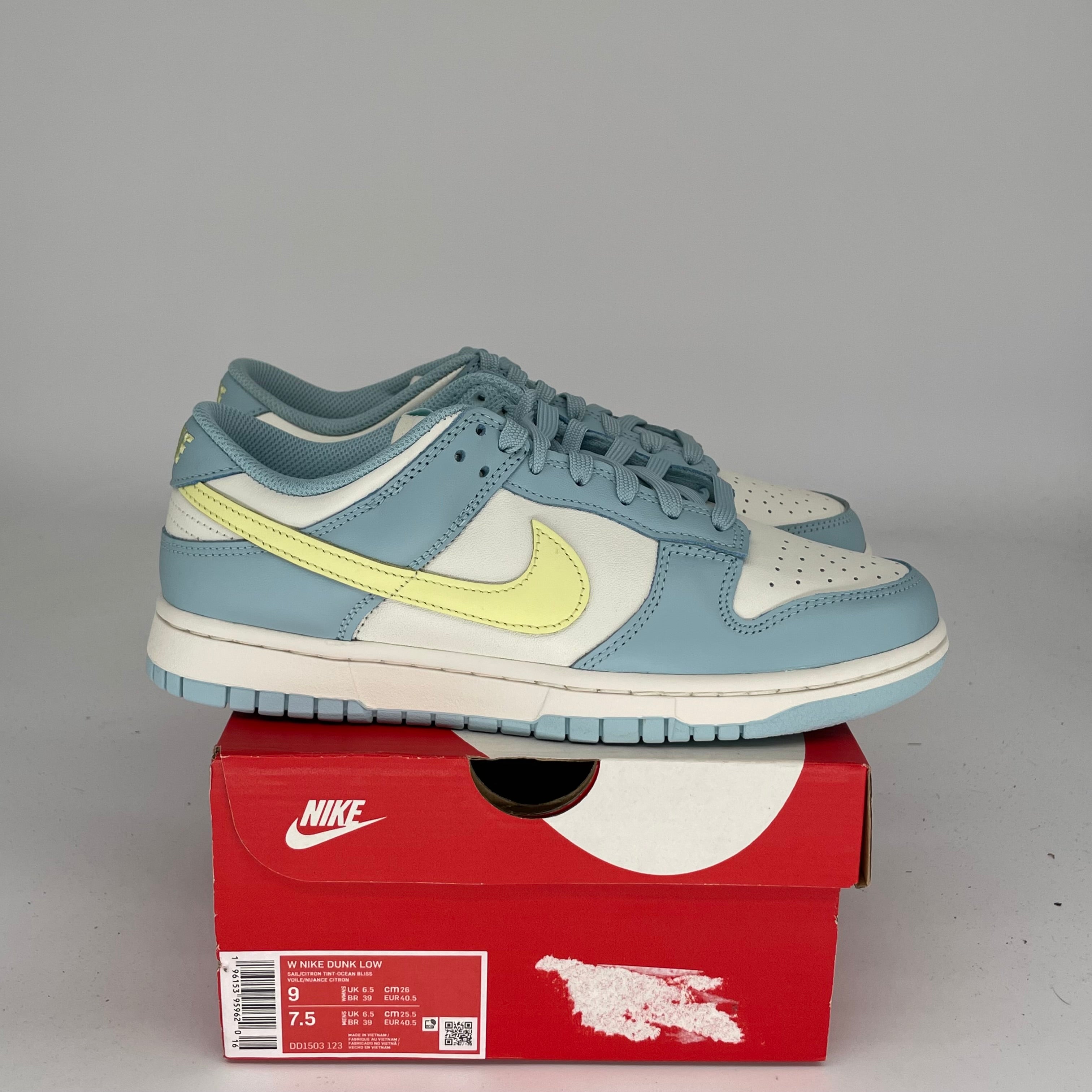 NIKE DUNK LOW OCEAN BLISS CITRON TINT W SIZE 7.5/9W DD1503-123