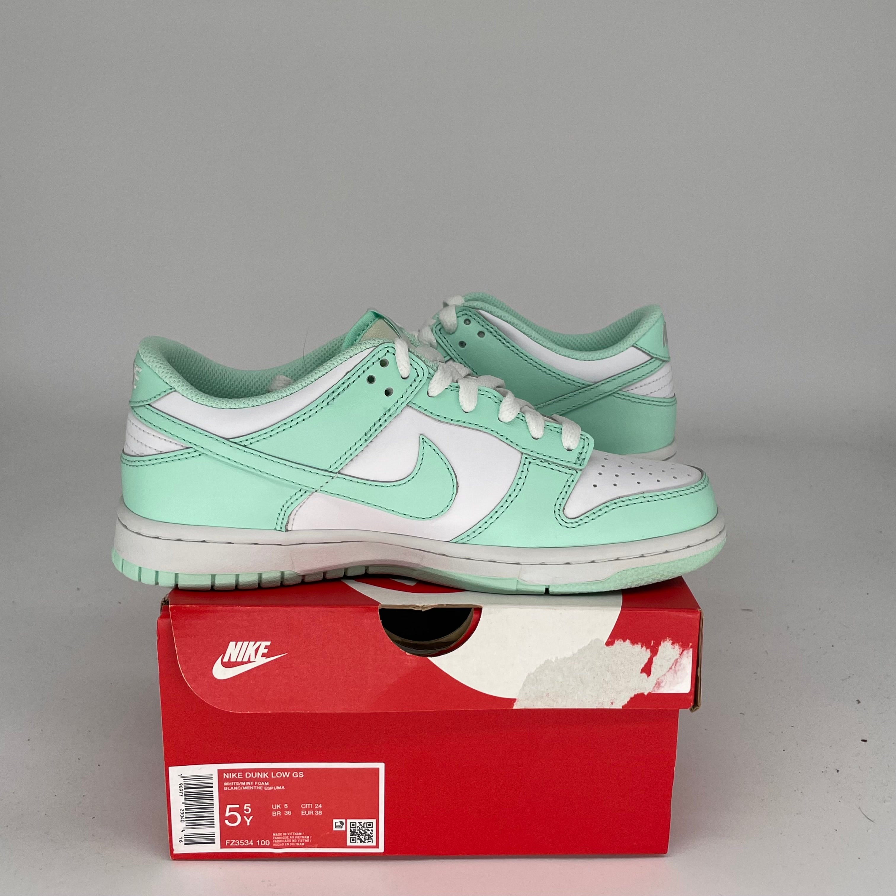 NIKE DUNK LOW MINT FOAM SIZE 5.5Y FZ3534-100