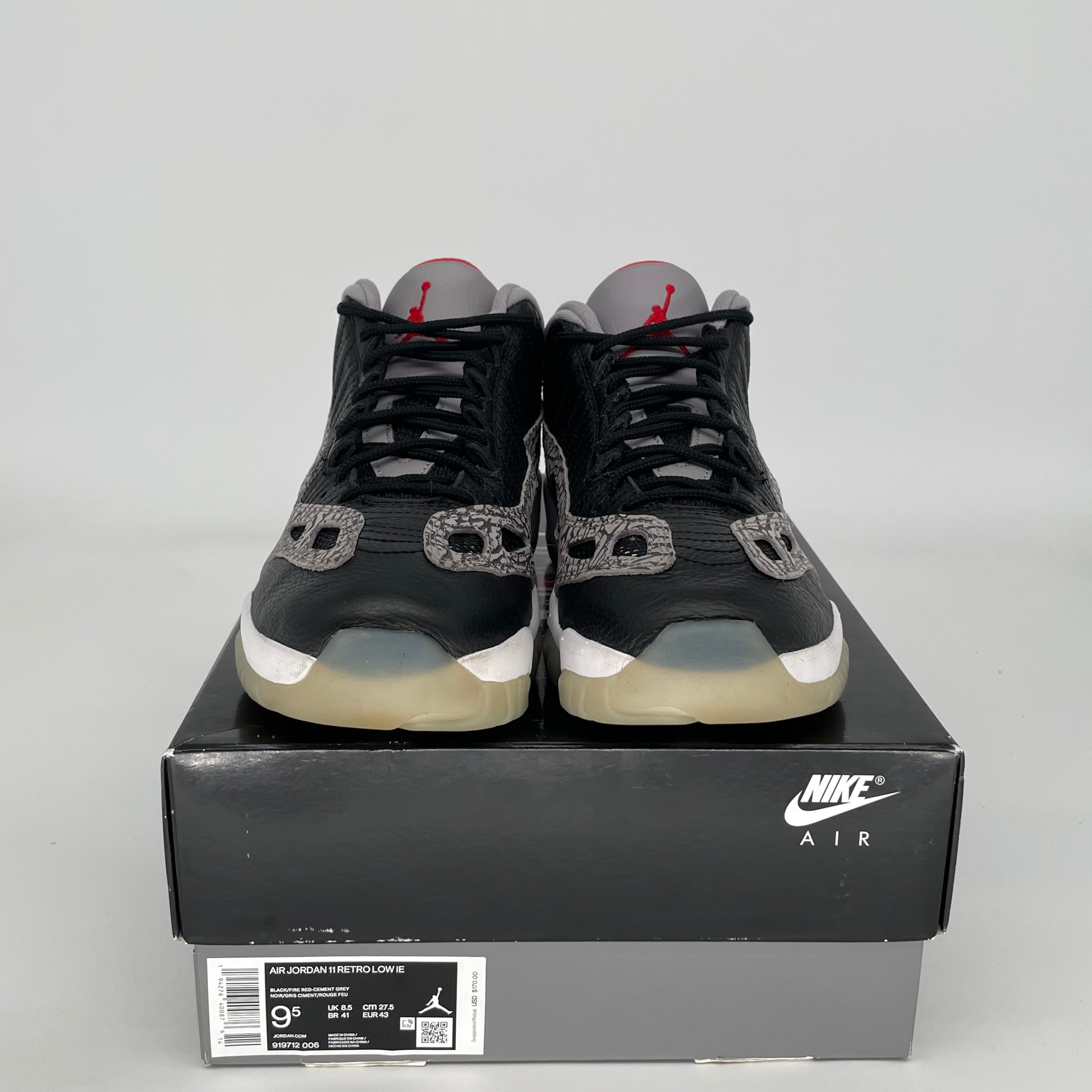 AIR JORDAN 11 LOW IE BLACK CEMENT SIZE 9.5 919712-006