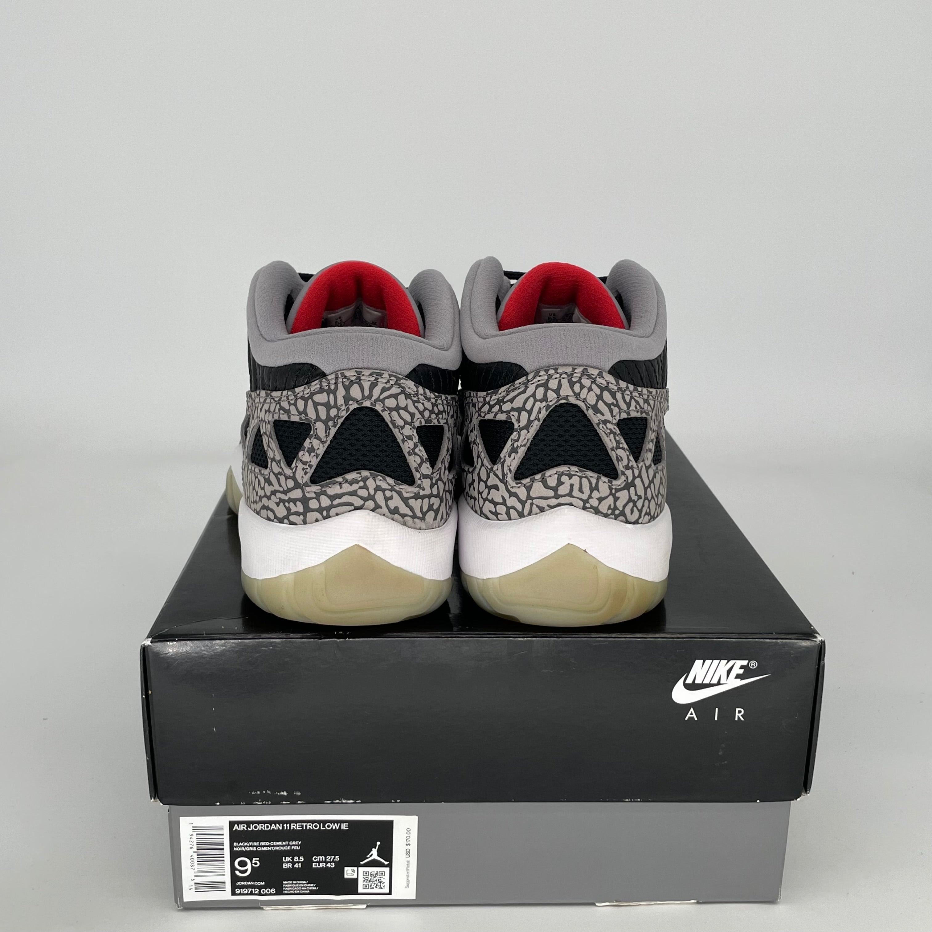 AIR JORDAN 11 LOW IE BLACK CEMENT SIZE 9.5 919712-006