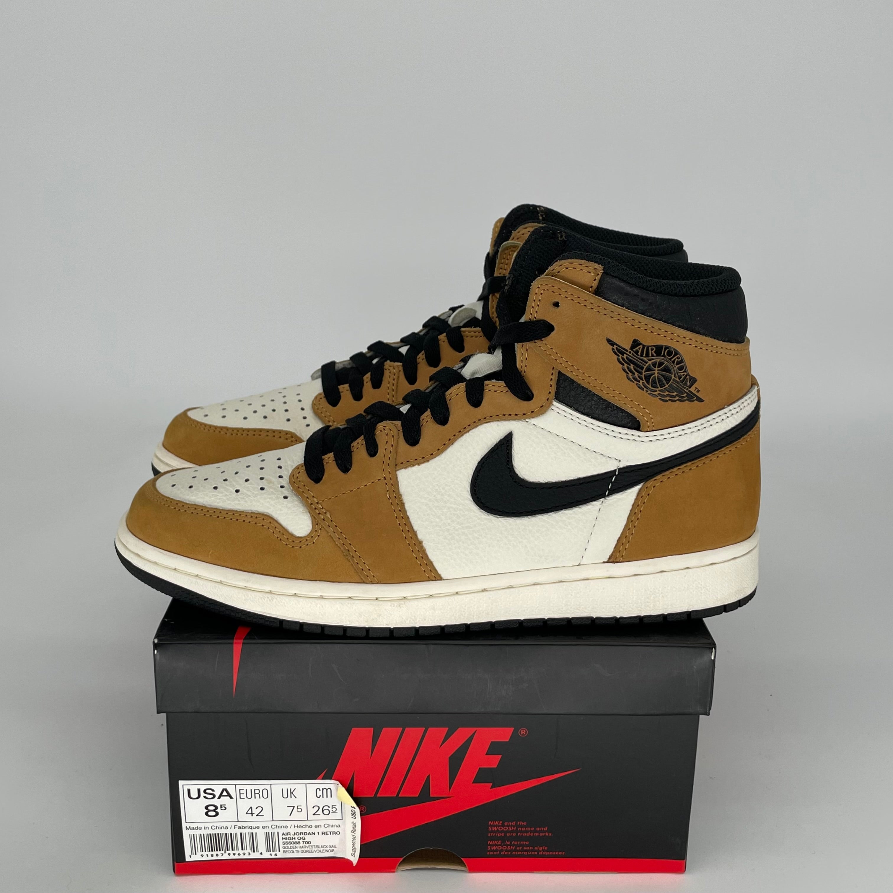 AIR JORDAN 1 ROOKIE OF THE YEAR SIZE 8.5 555088-700