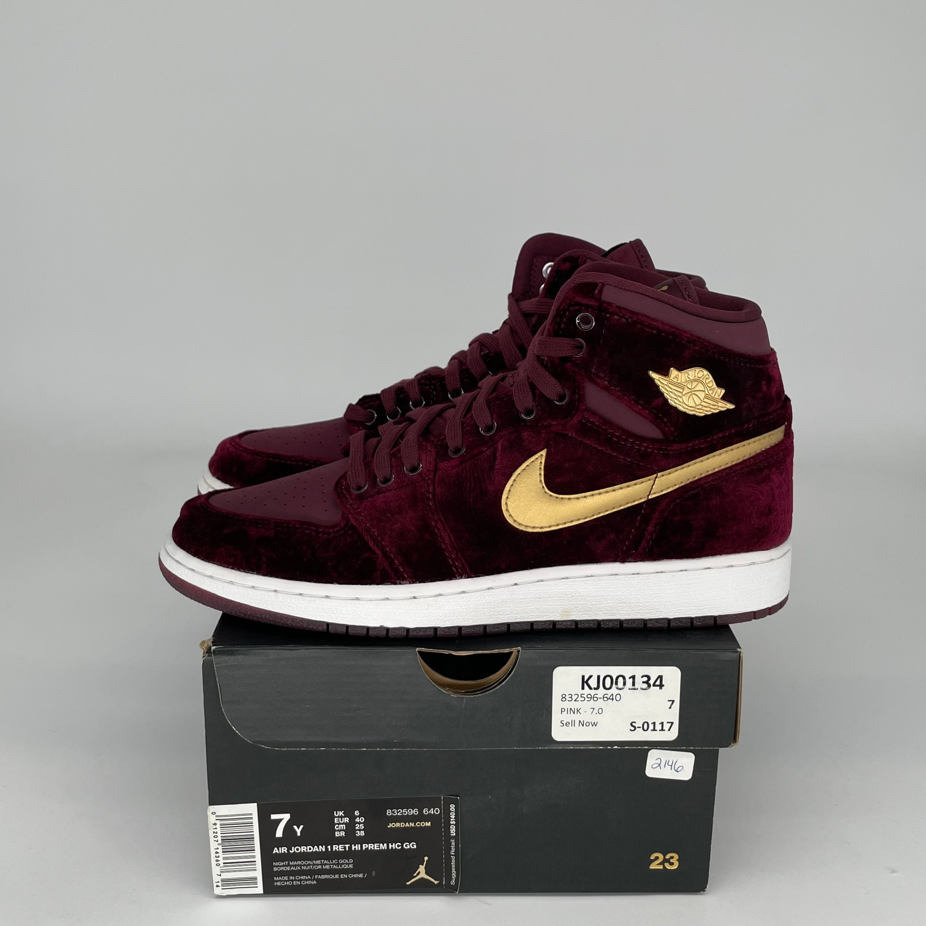 AIR JORDAN 1 HEIRESS NIGHT MAROON SIZE 7Y 832596-640