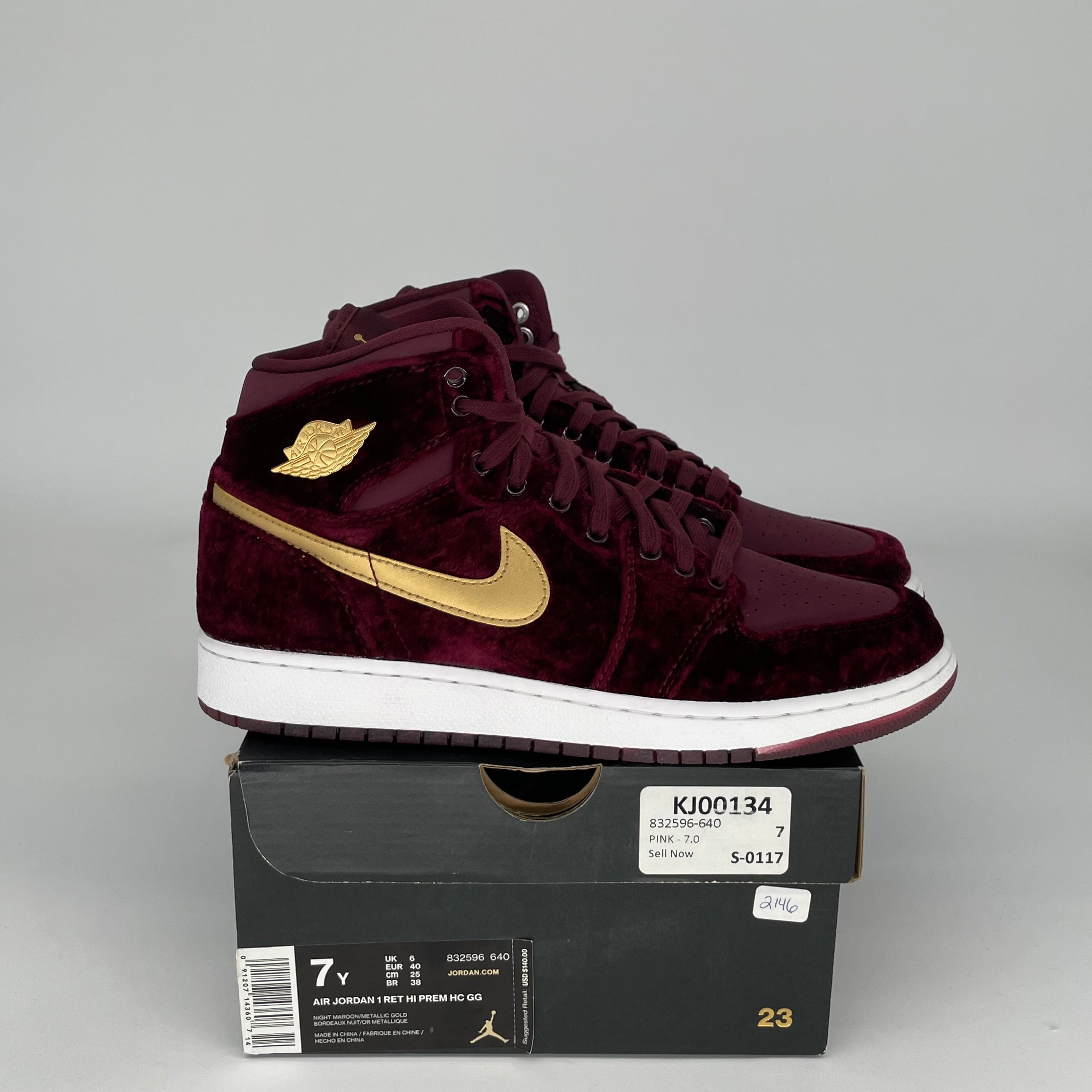 AIR JORDAN 1 HEIRESS NIGHT MAROON SIZE 7Y 832596-640
