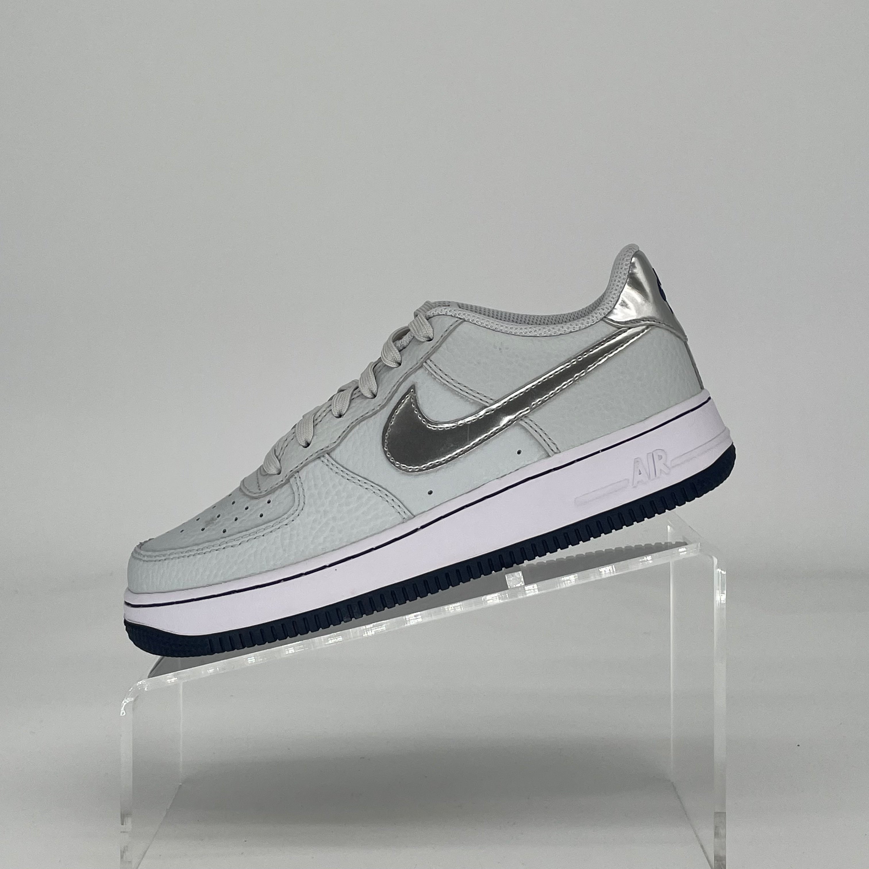 NIKE AIR FORCE 1 LOW PURE PLATINUM BARELY GRAPE CT3839-004