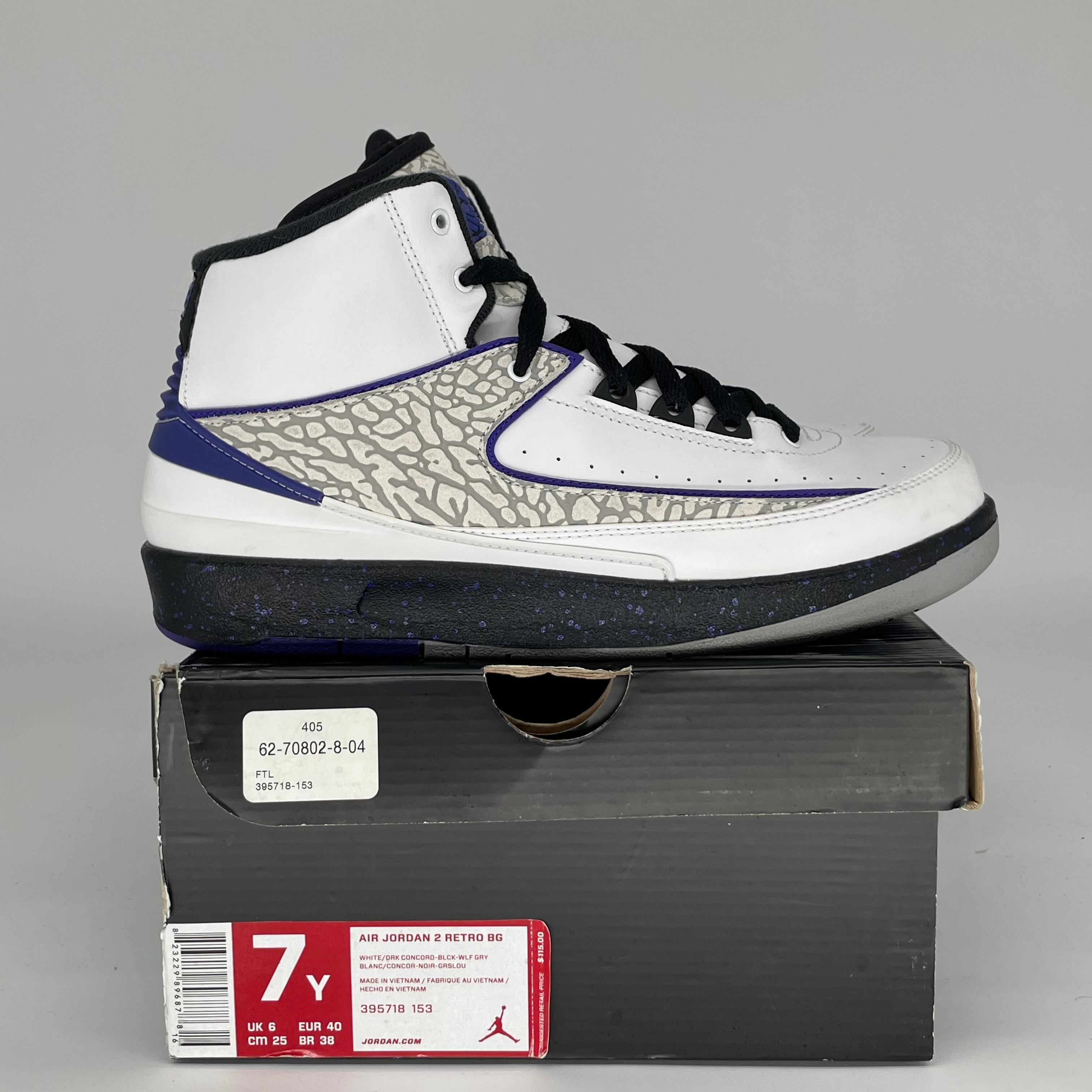AIR JORDAN 2 DARK CONCORD SIZE 7Y 395718-153