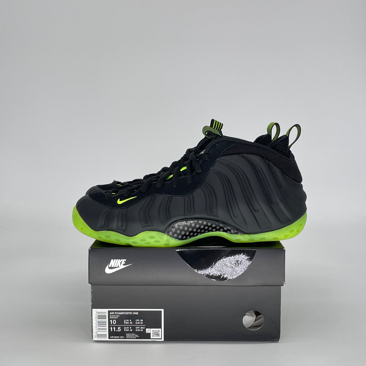 Nike Air Foamposite One Black Volt