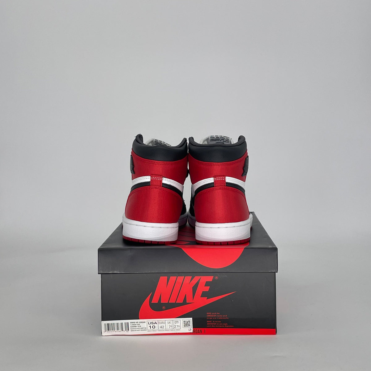 Jordan 1 Retro High Satin Black Toe (Women's)