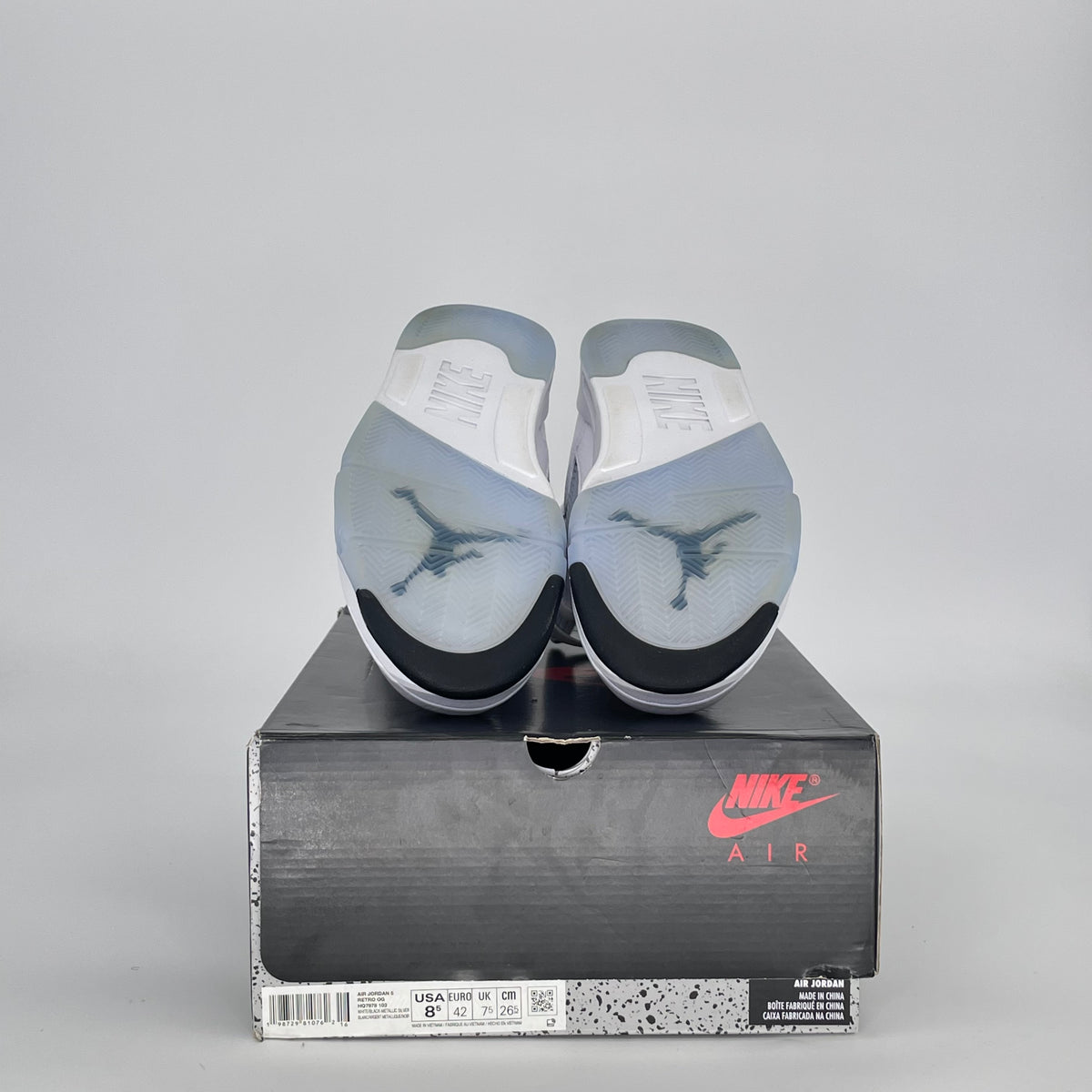 Jordan 5 Retro White Metallic (2026)