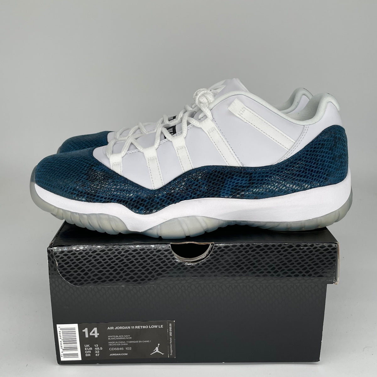 Jordan 11 Retro Low Snake Navy (2019)