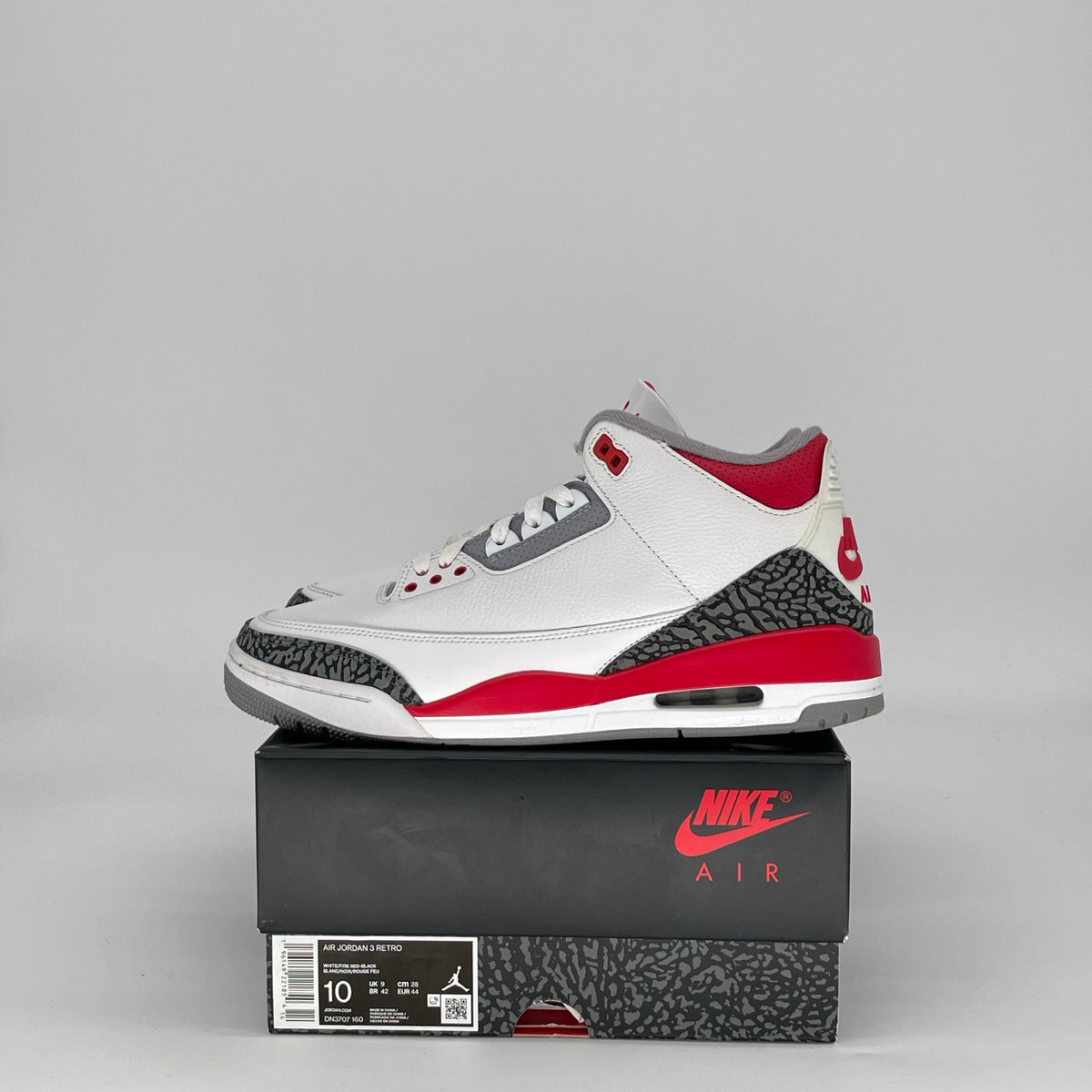 Jordan 3 Retro Fire Red (2022)